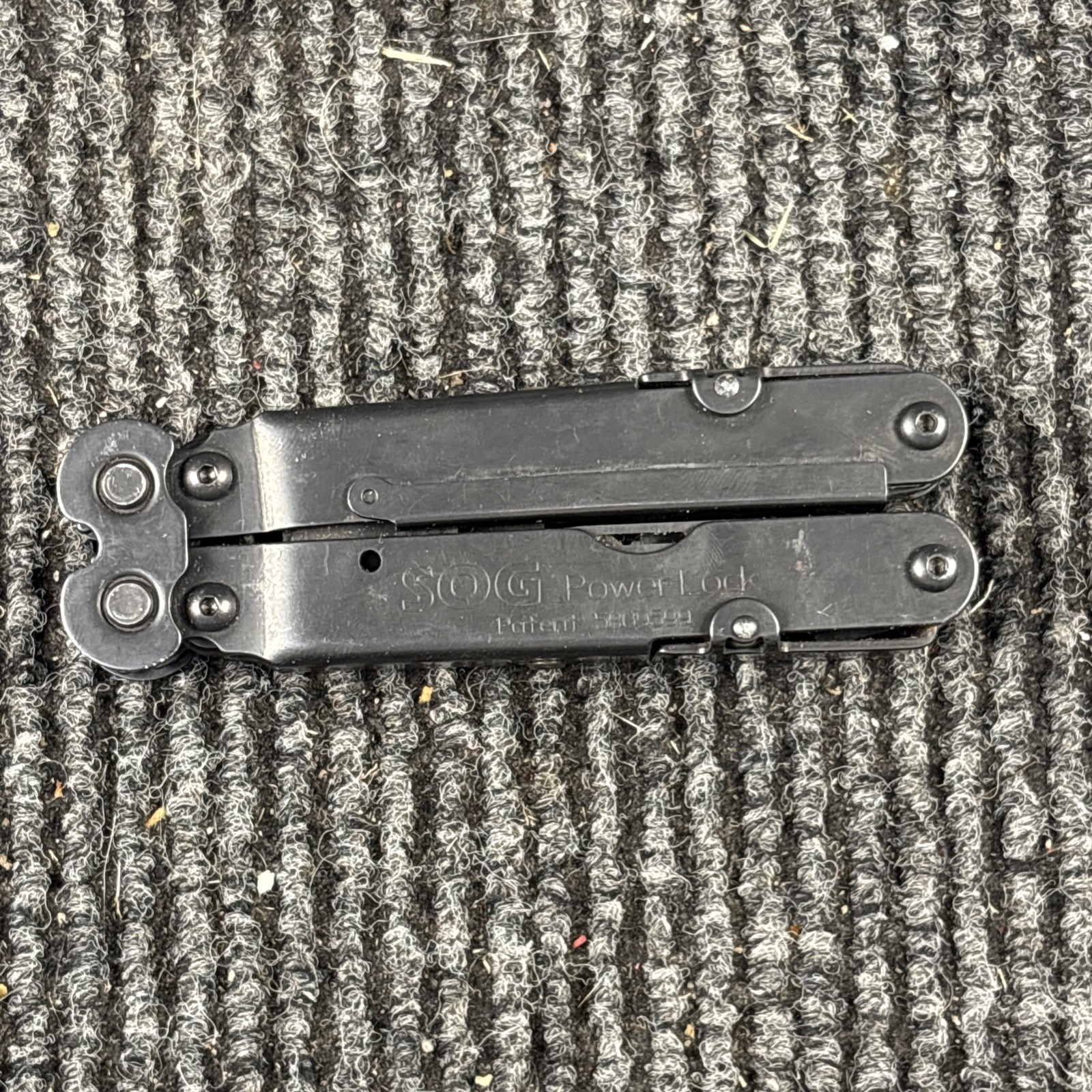 SOG PowerLock Multi Tool! BLACK! (401)