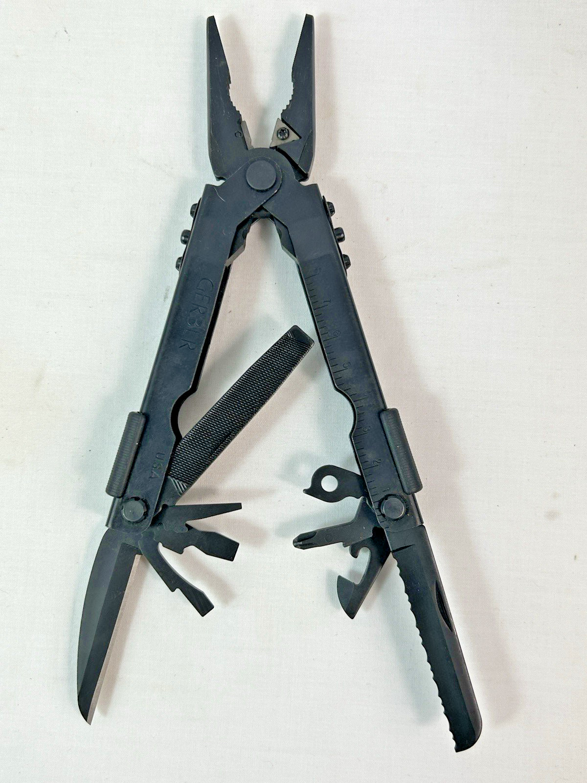 Gerber 75501 MP600 Needlenose Multi-Tool Black Finish Stainless w/ Sheath – NEW!
