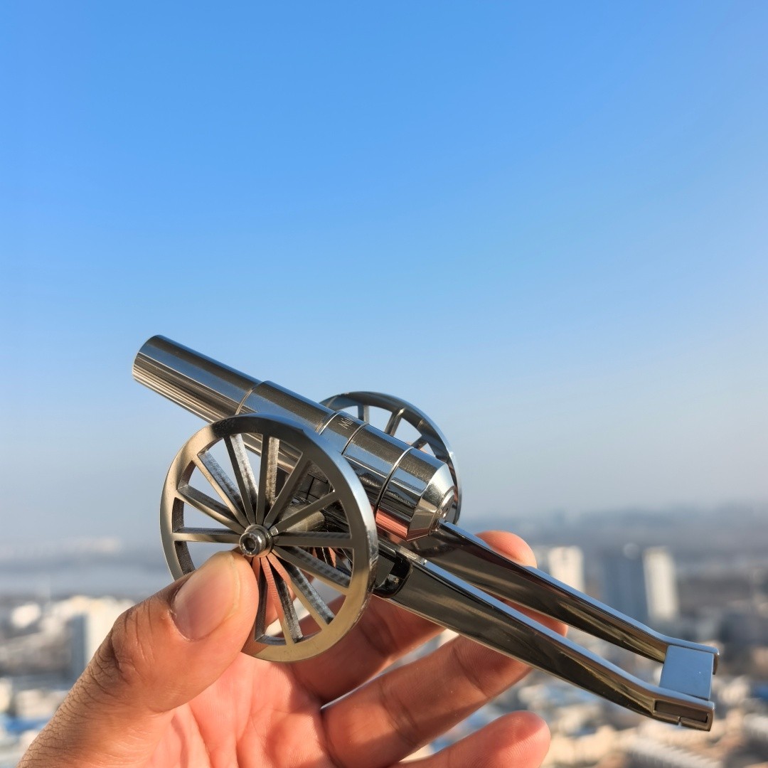 Stainless steel Handicrafts Retro European artillery Model EDC Toy