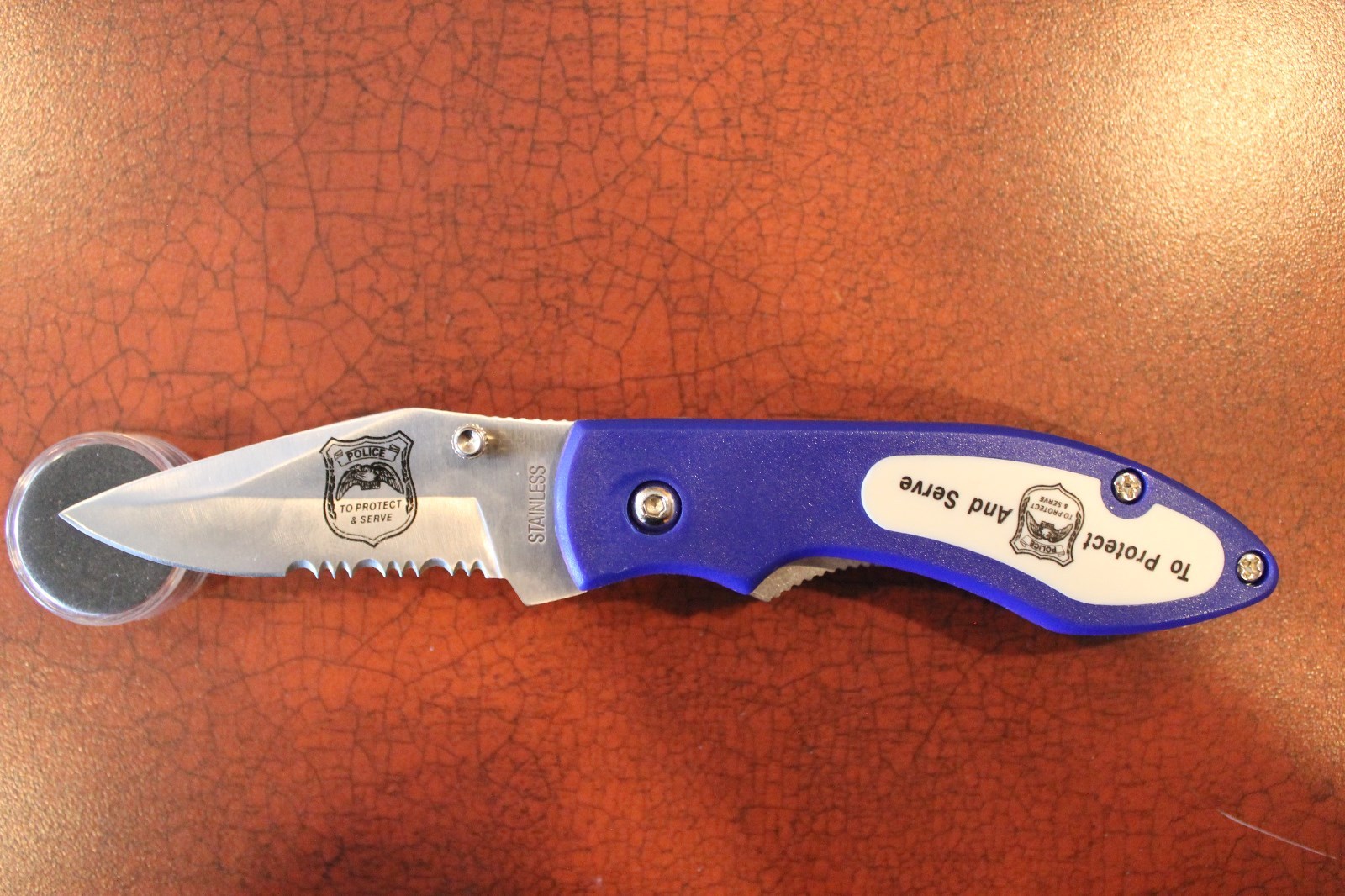 FOLDING KNIFE “POLICE – TO PROTECT & SERVE” LOCKING BLADE w/clip First Responder