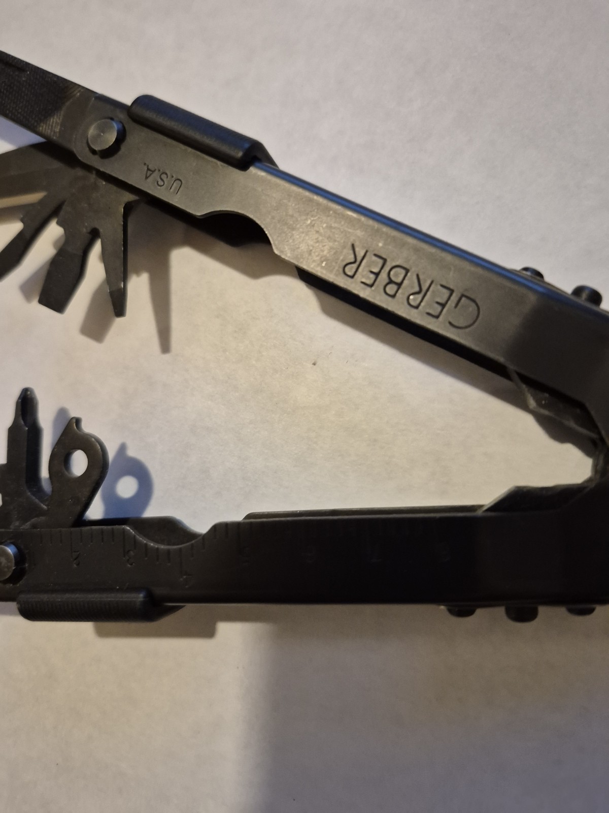 MILITARY ISSUE GERBER BLACK OXIDE MP600 NEEDLE NOSE PLIERS MULTI-TOOL