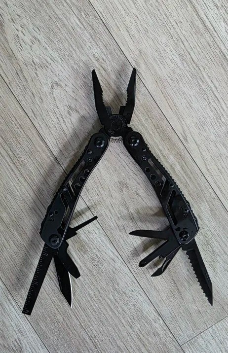 24 in 1 Stainless Steel Multitool Pliers Knife Portable Folding Tool