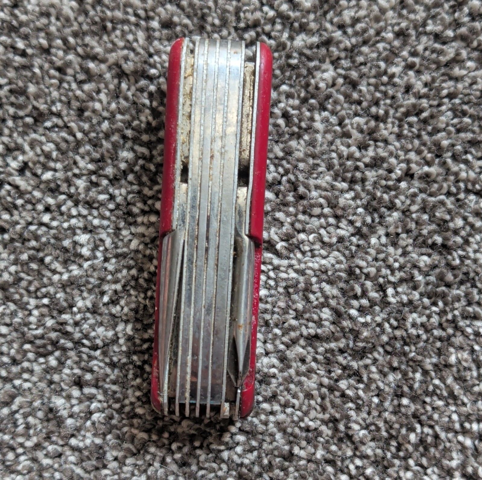 Victorinox Swiss Army Knife Red 11-Tool Multi-Tool 2.5in SS Blade Keyring