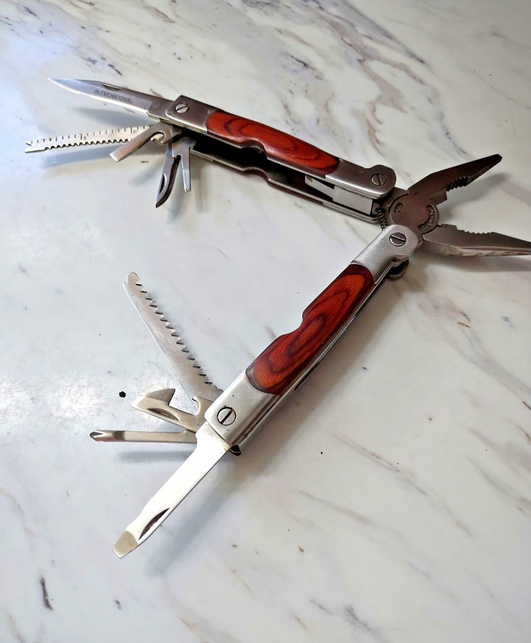 Winchester 2CR big stainless multi tool with wood grips