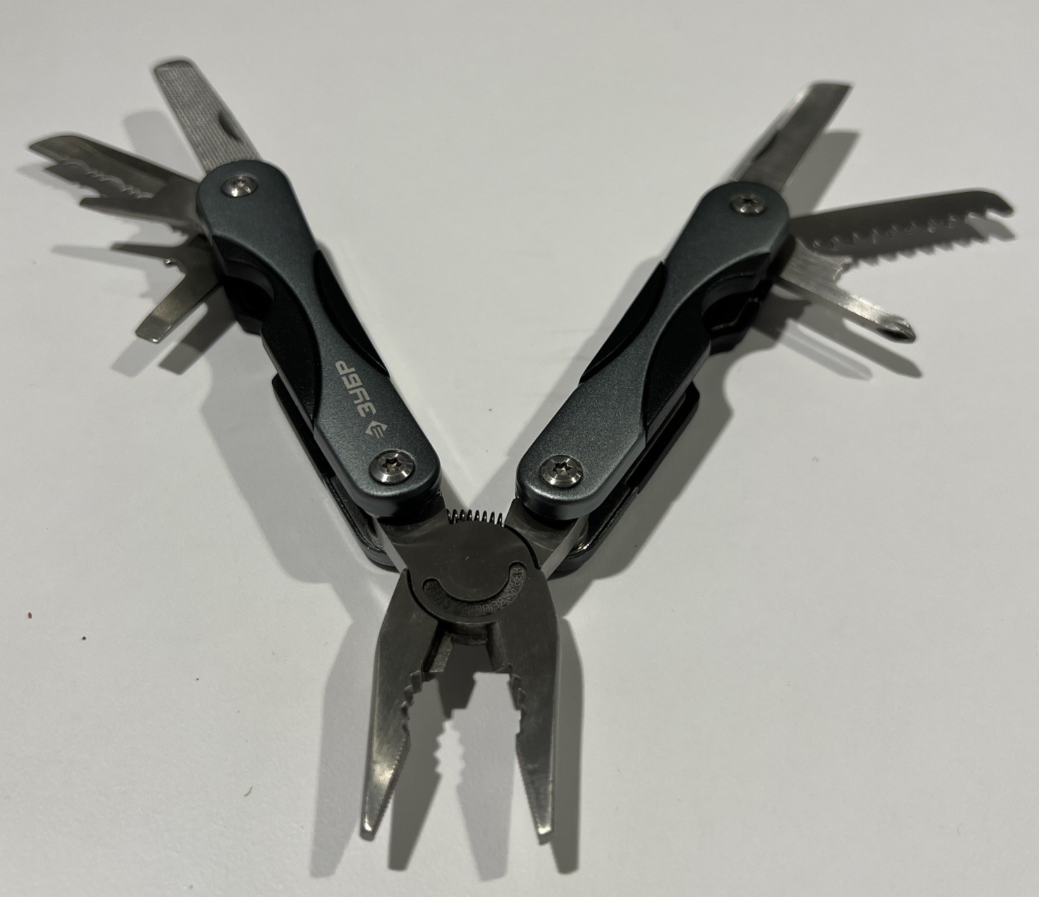 Zubra 3Y6P Multi-Tool 8-in-1 + Nylon Case Black Green EUC