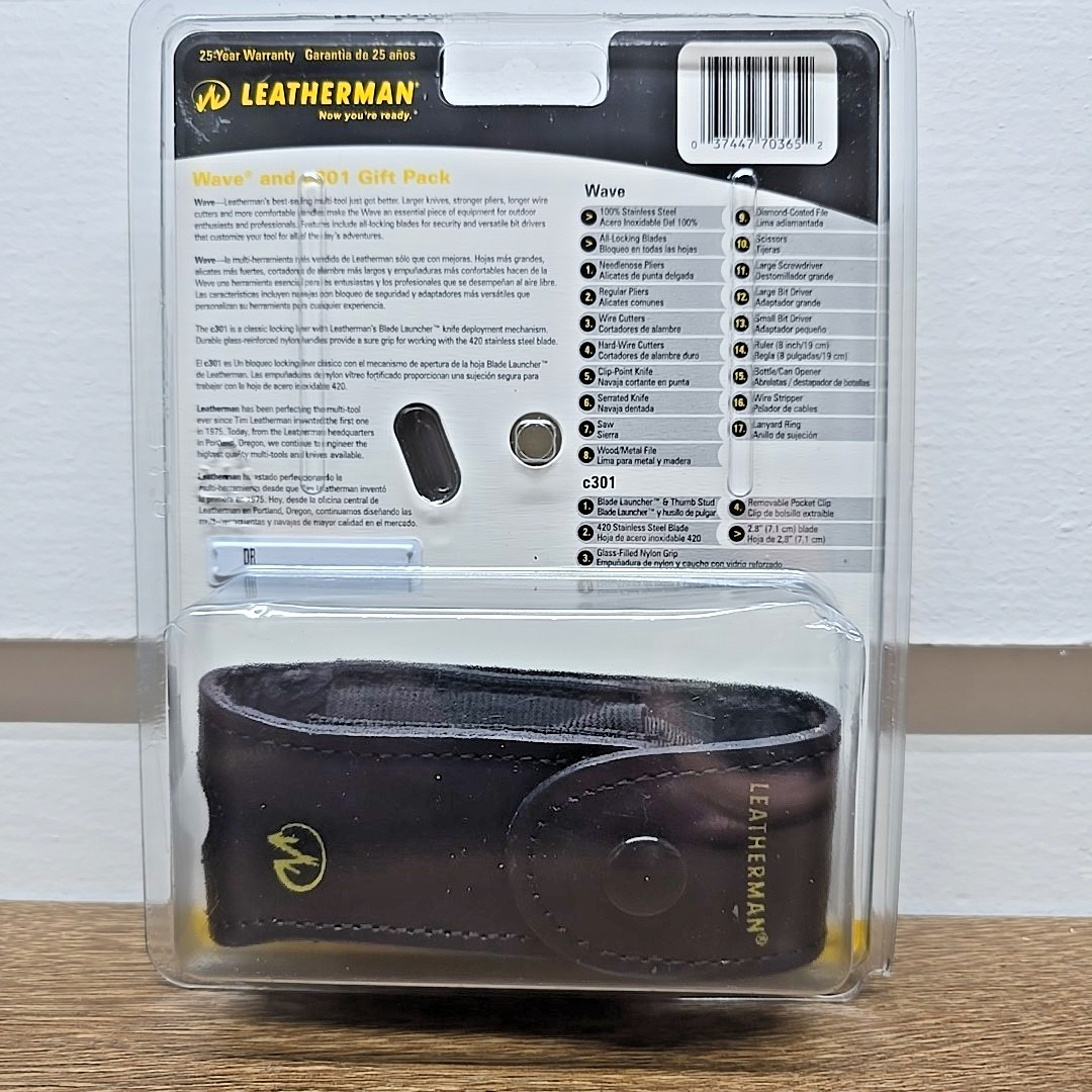 Leatherman BLAST Multi 17 Tool & Leatherman C301 Folding Knife Combo Gift Pack