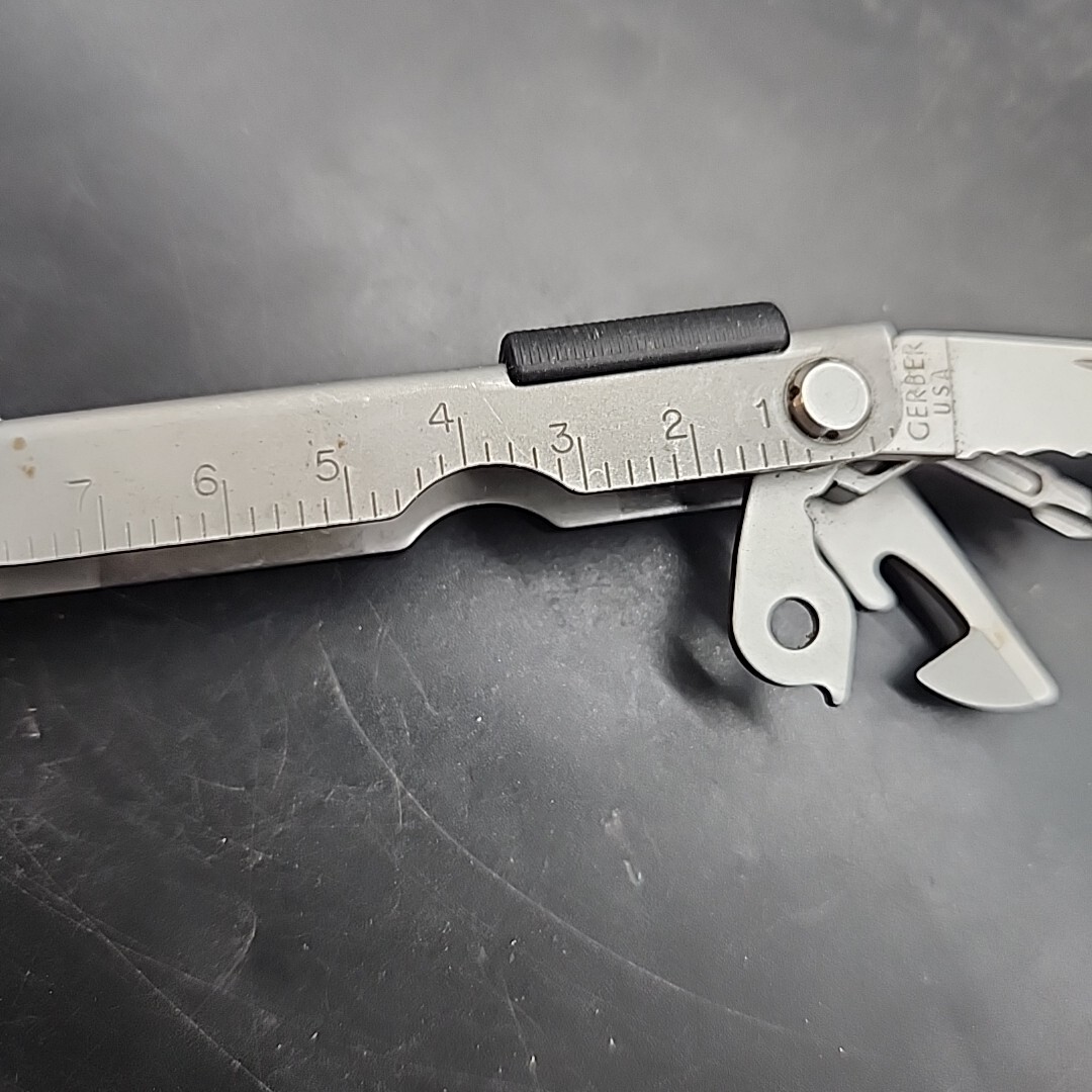 Gerber MP600 Multi-Tool Needlenose, Carbide Cutters, 12 Tool Folding Pliers