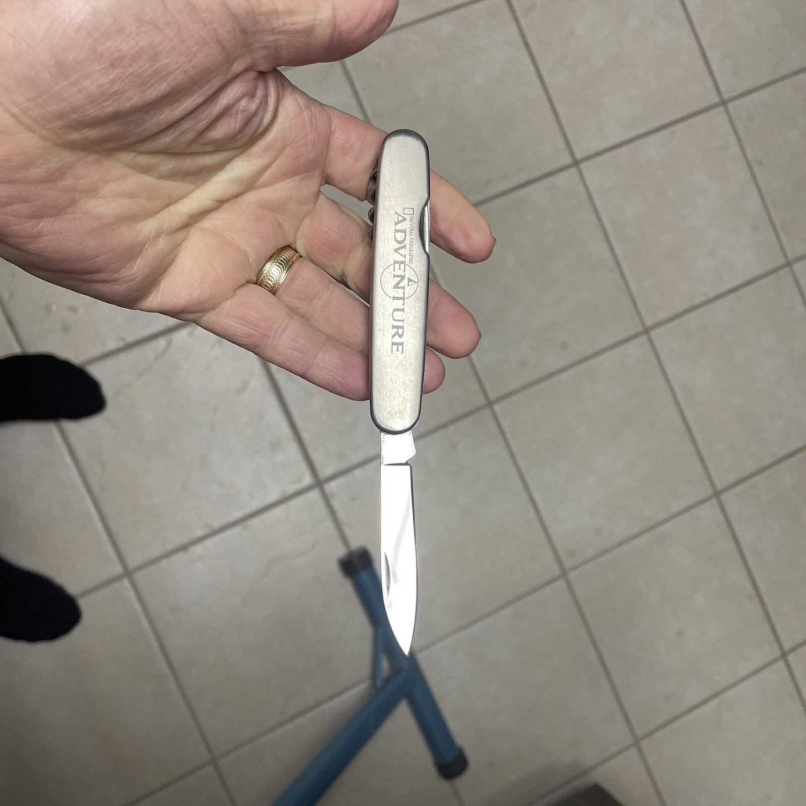 National Geographic SWISS Army Knife