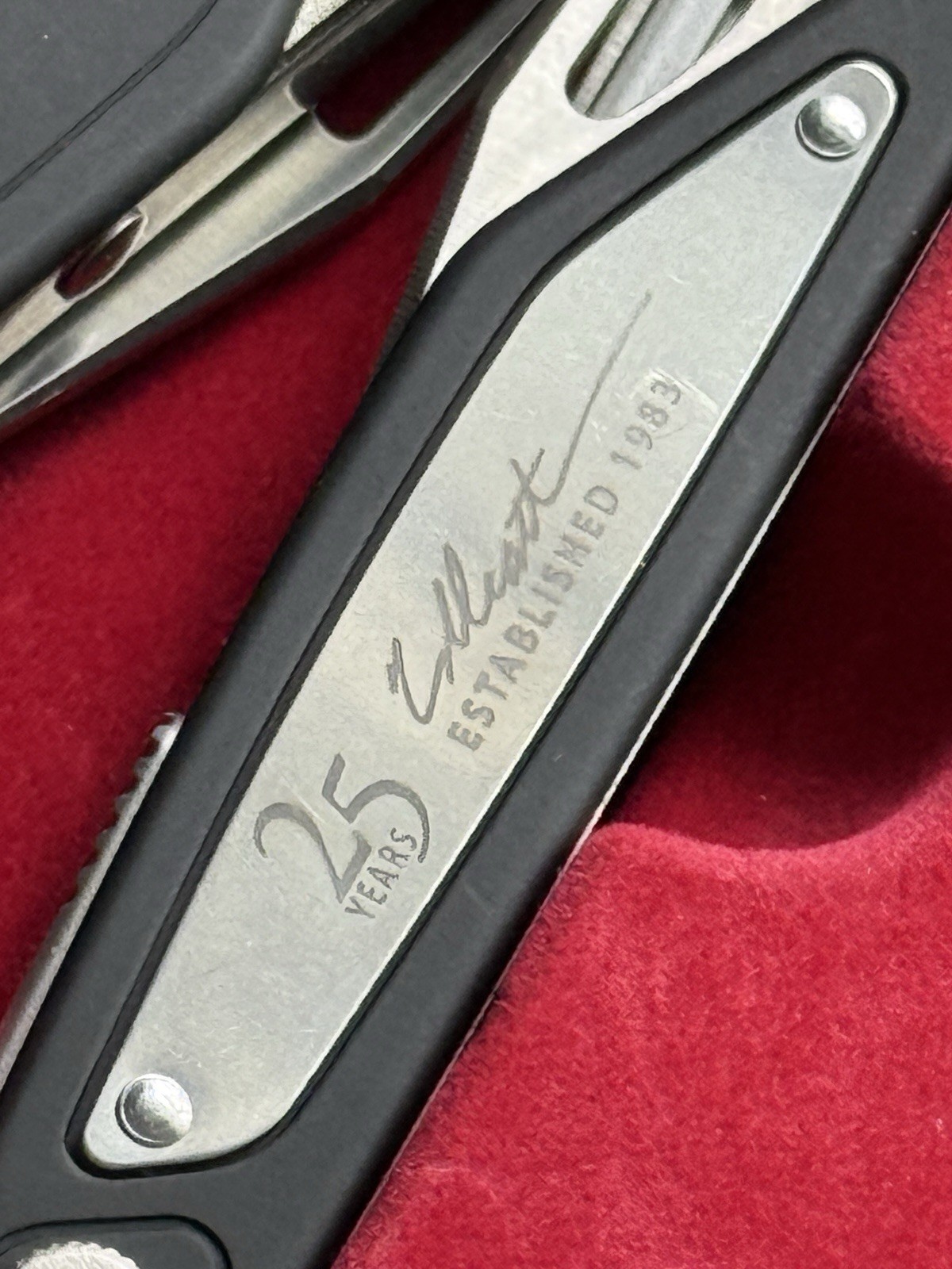 Limited Edition Leatherman AL 25th anniversary set with Crater c33L