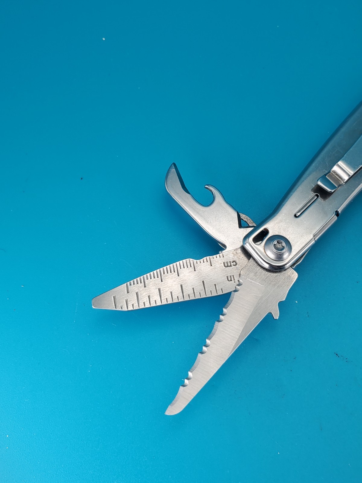 Leatherman Bolster 13 Tool Stainless Steel Multi-Tool!