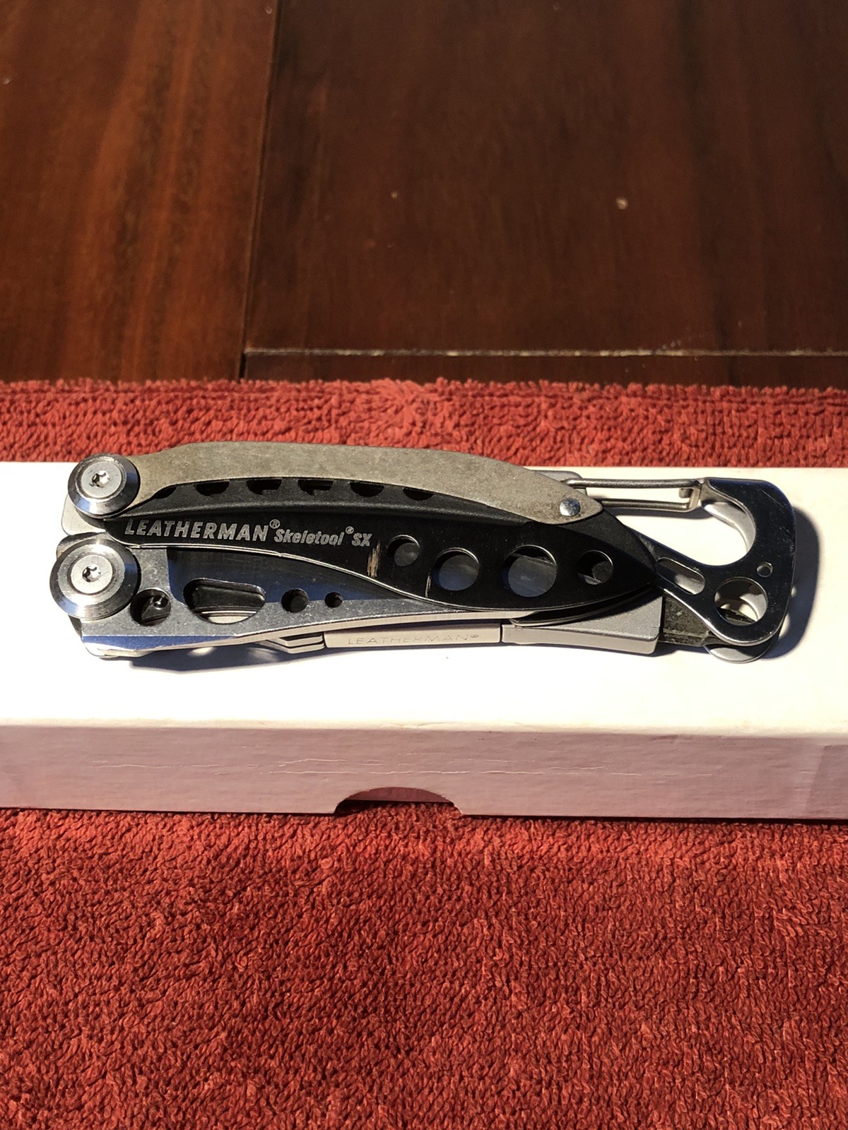Discontinued RARE Leatherman Skeletool SX Signal Snowboards USA Retired 2013