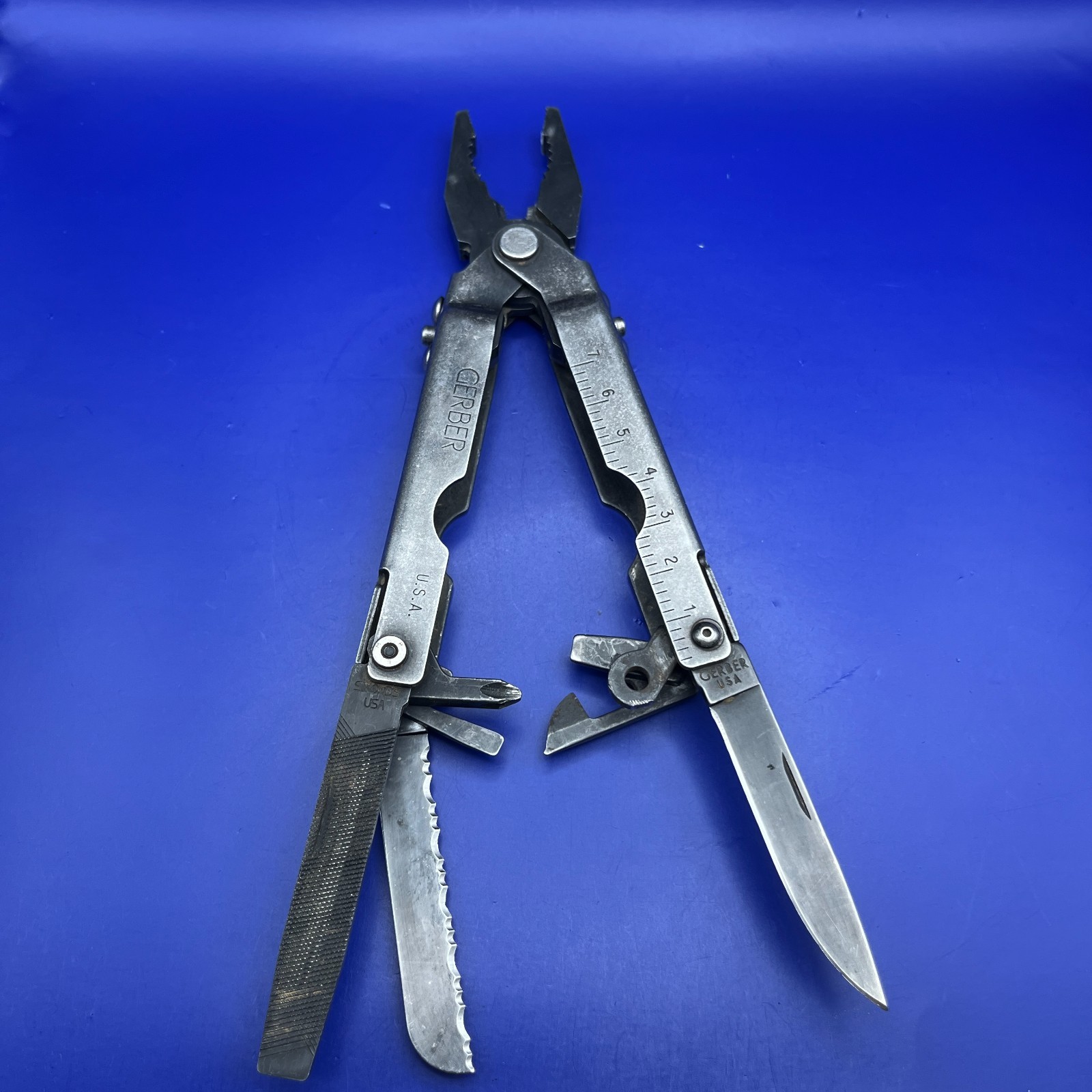 Vintage Gerber MP600 Black Oxide Multi-tool