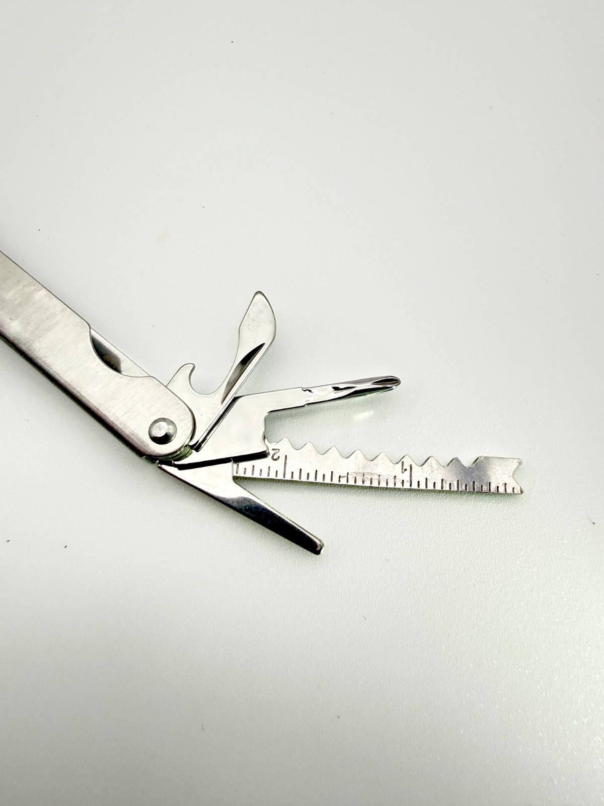 Stainless Steel Multi Tool Pliers Knife Saw File Screwdrivers EDC