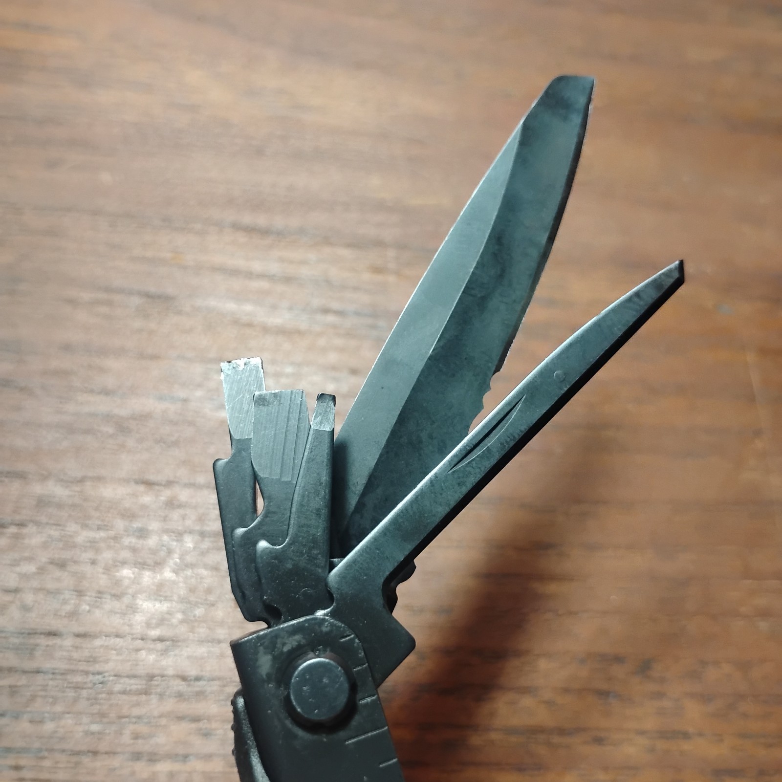 Gerber Multiplier MP600ST (Sight Tool) Black Oxide Multi-Tool Needle Nose Pliers