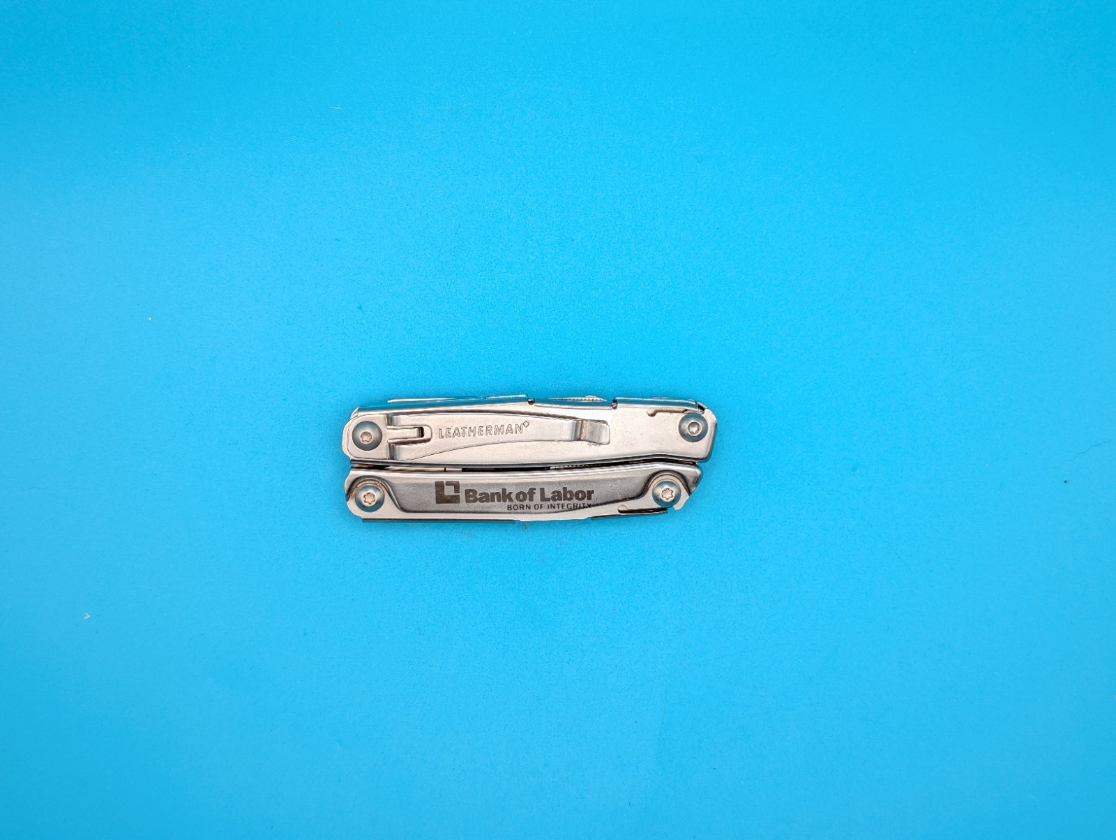 Leatherman Rev 3.8″ Multi-Tool, Stainless! *BANK OF LABOR*