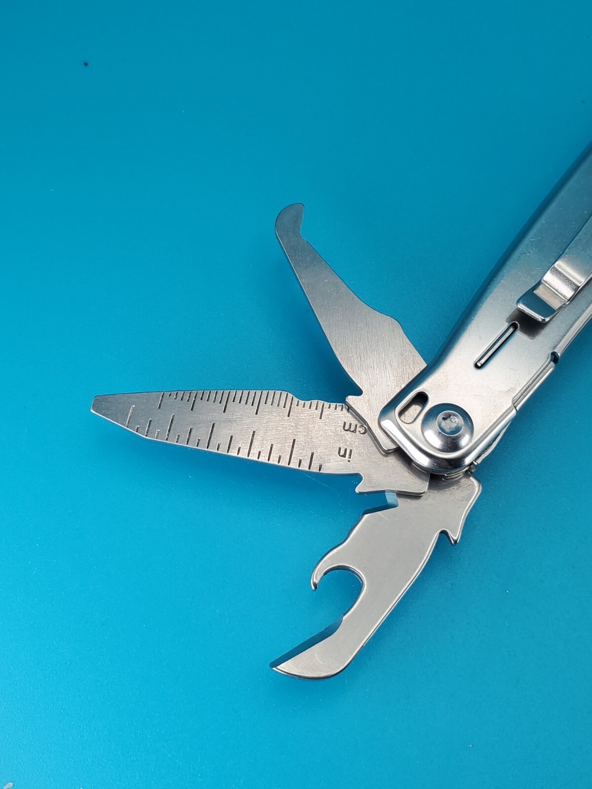 LEATHERMAN WINGMAN MULTI-TOOL! FAST SHIPPING!