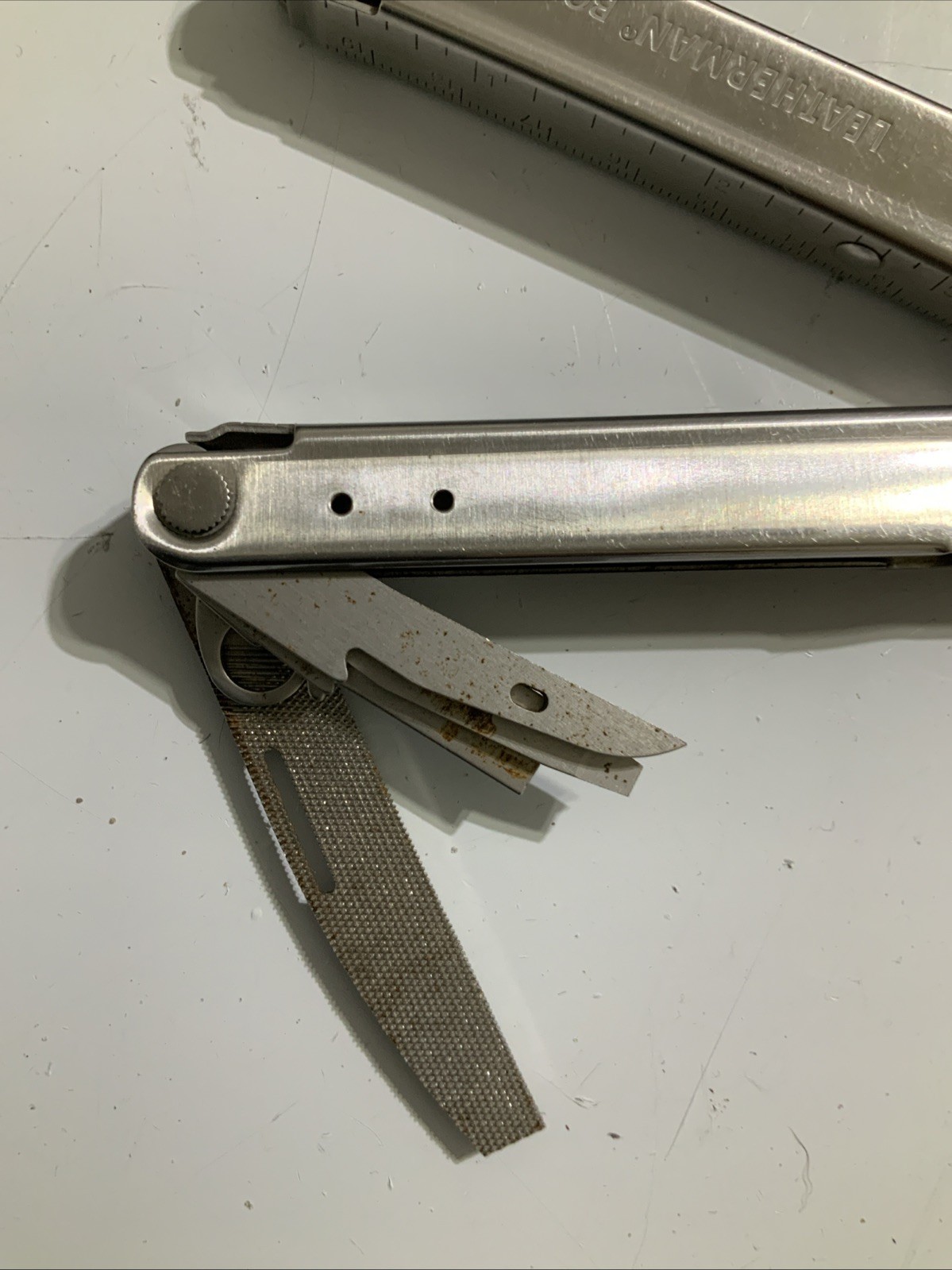 LEATHERMAN Bond Multitool, Stainless Steel Everyday Tool! – V11