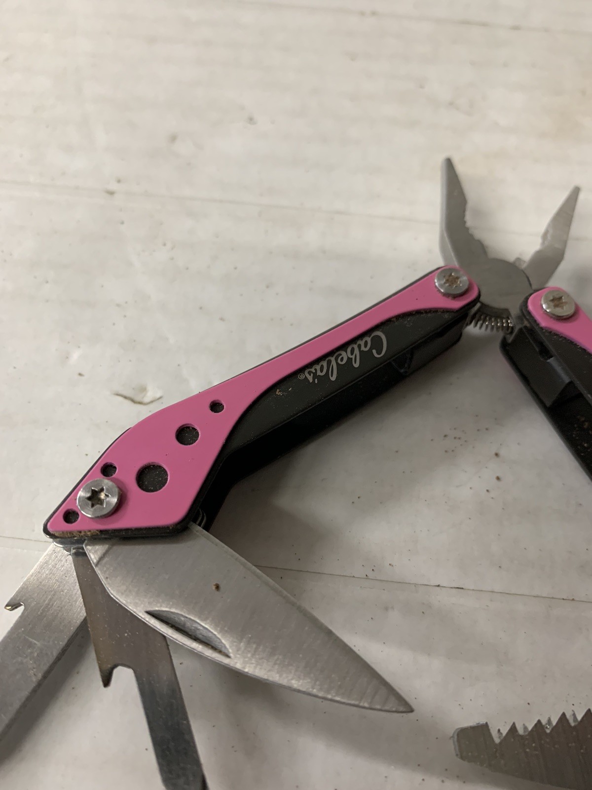 Cabela’s 7-in-1 Mini Multi-Tool Pink Pocket Knife Pliers Saw Scissors Bottle Can