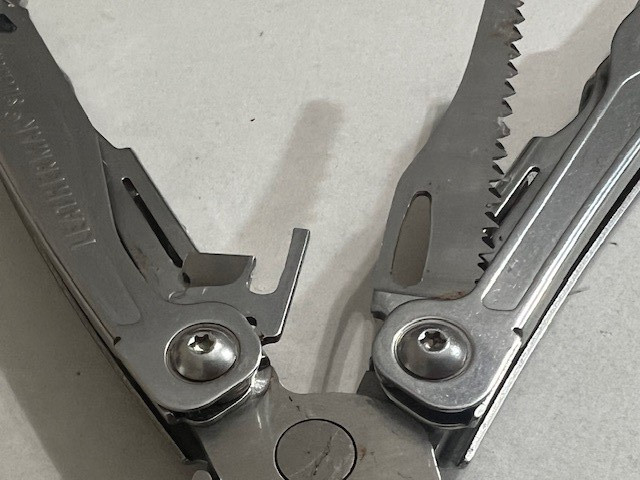 Leatherman Sidekick Multi-Tool Stainless Pliers , Saw Knife broken – See photos