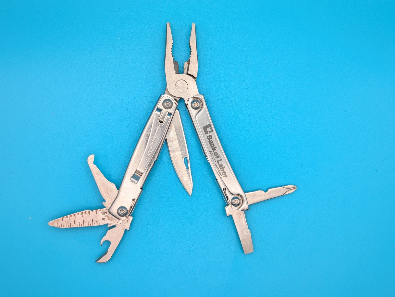 Leatherman Rev 3.8″ Multi-Tool, Stainless! *BANK OF LABOR*
