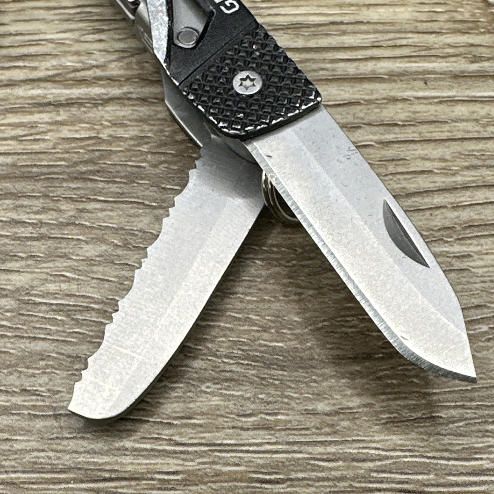 Gerber Vise Multi Tool Multitool Knife Pliers Folding EDC Tool