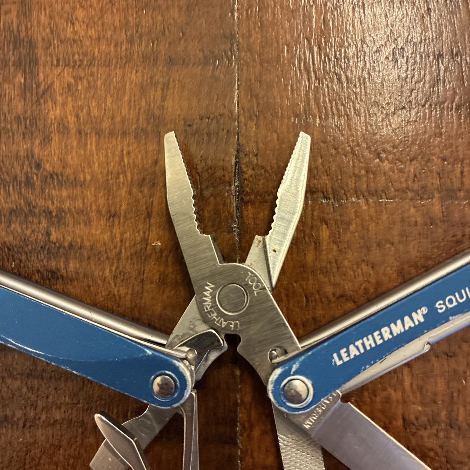 Leatherman Squirt PS4 Multi Tool, Knife, Pliers – Blue – Pat Pend – Excellent