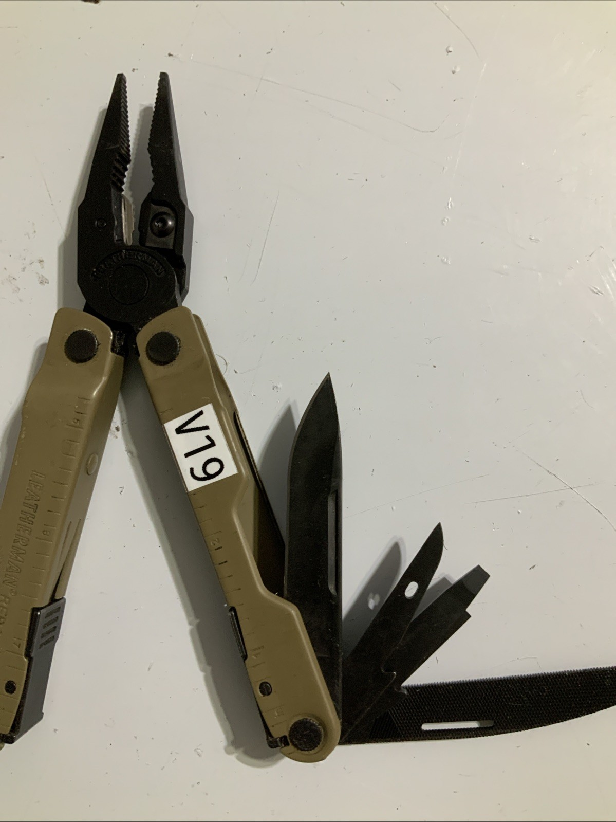 Leatherman Rebar Multitool with Replaceable Wire Cutters Coyote Tan – V19