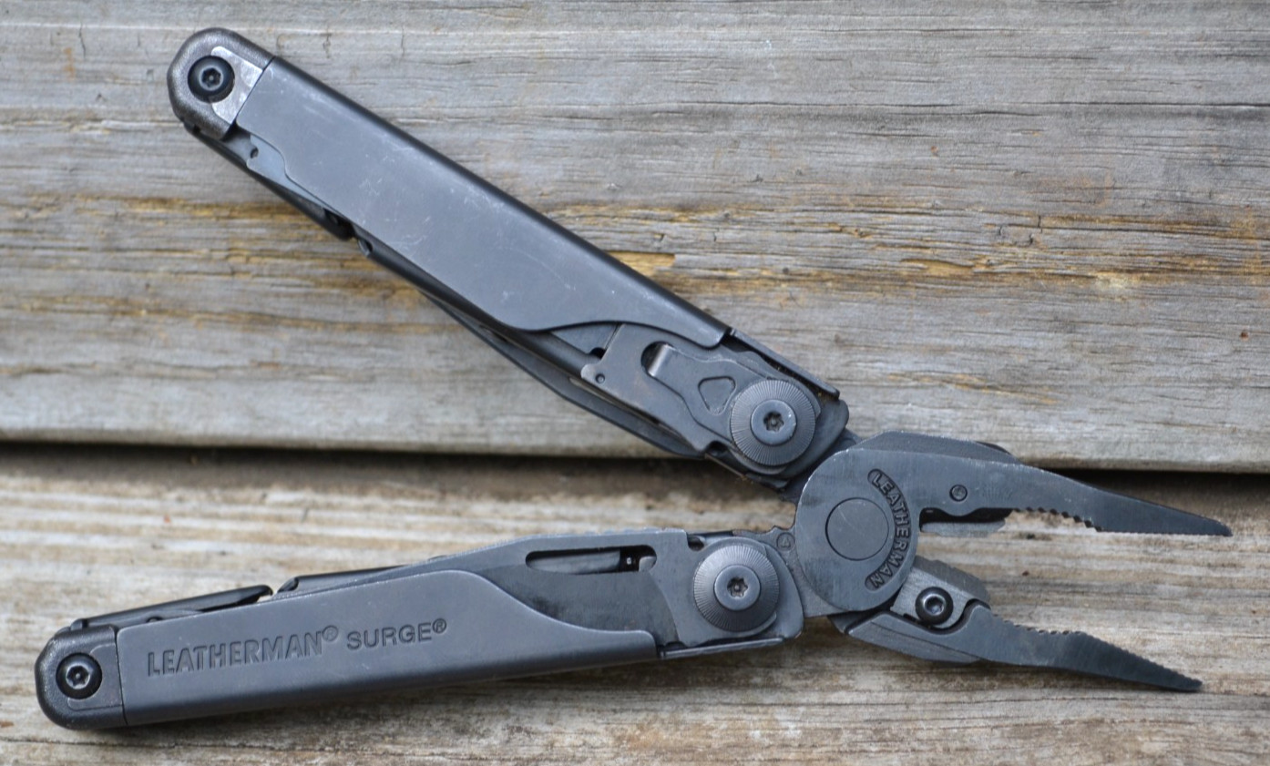 Leatherman Surge Black Oxide Stainless Multi-Tool Knife & Scissors With Sheath
