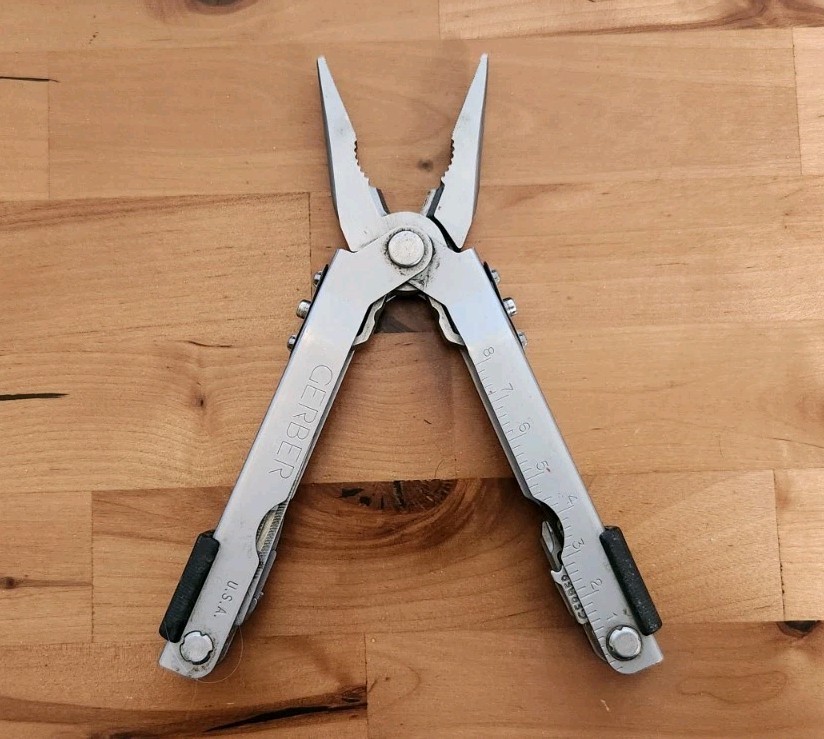 Gerber 47563 MP600 SERIES Pro Scout Multi-Plier Needle Nose Plier – (NOTE) U53