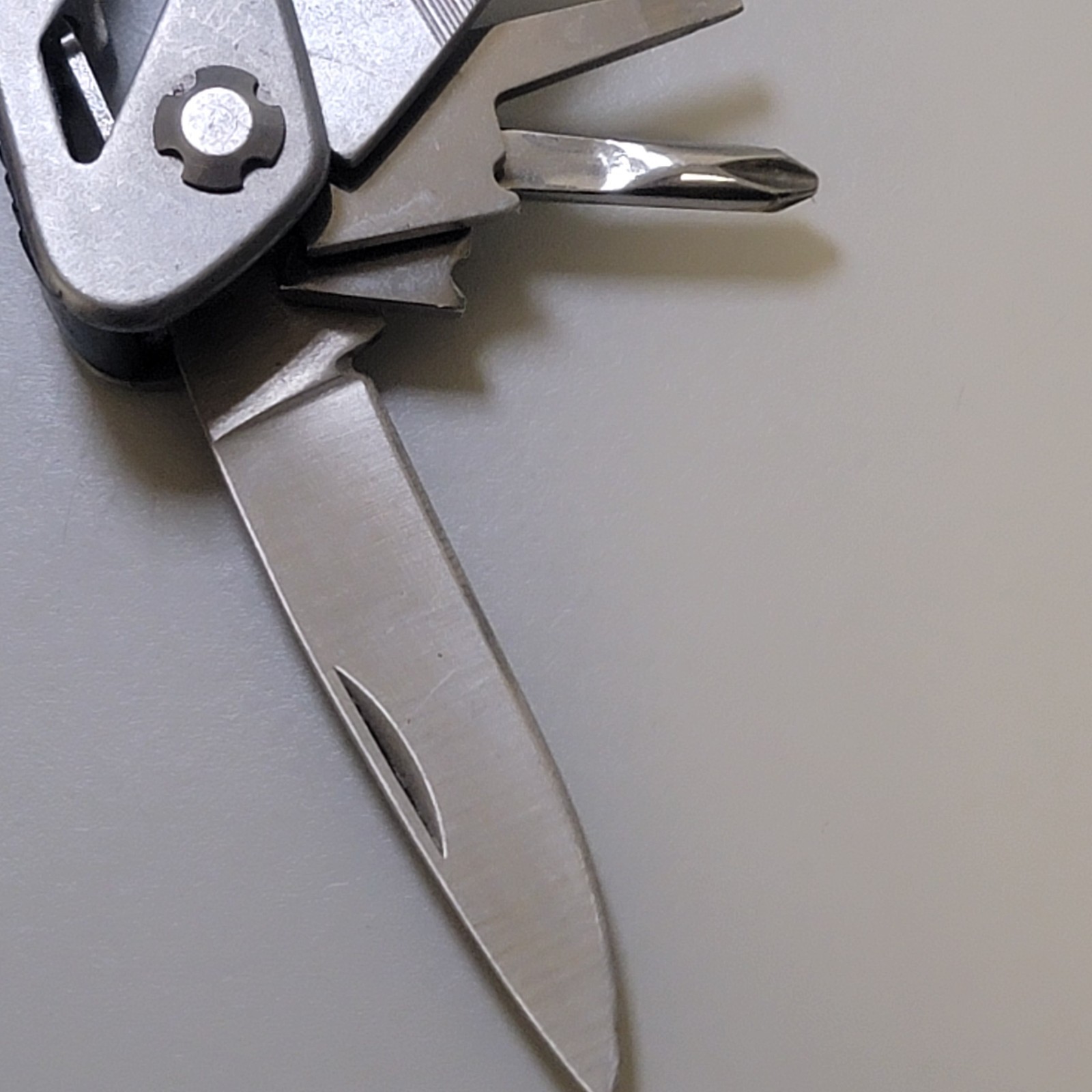 Stanley Multi Tool 2CR 12 in 1 Pocket Knife Pliers Saw Screwdriver File