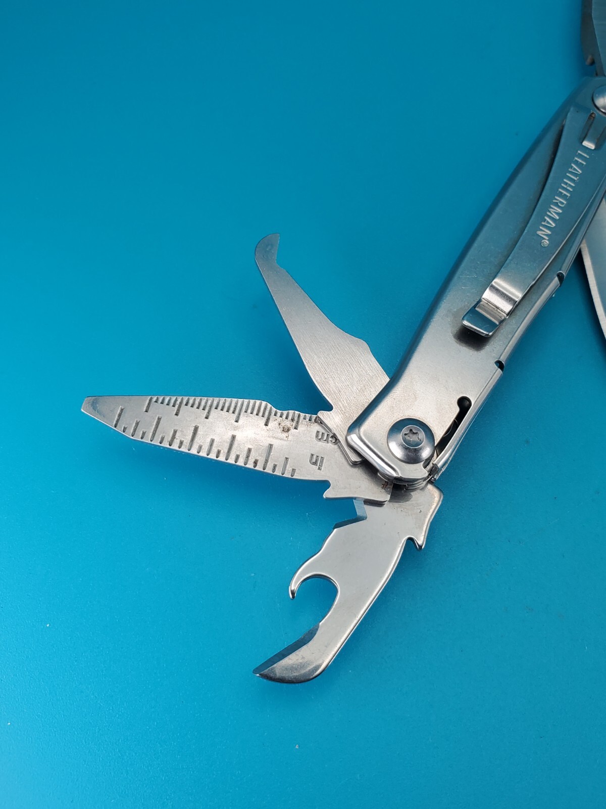 Leatherman Rev 3.8″ Multi-Tool, Stainless!