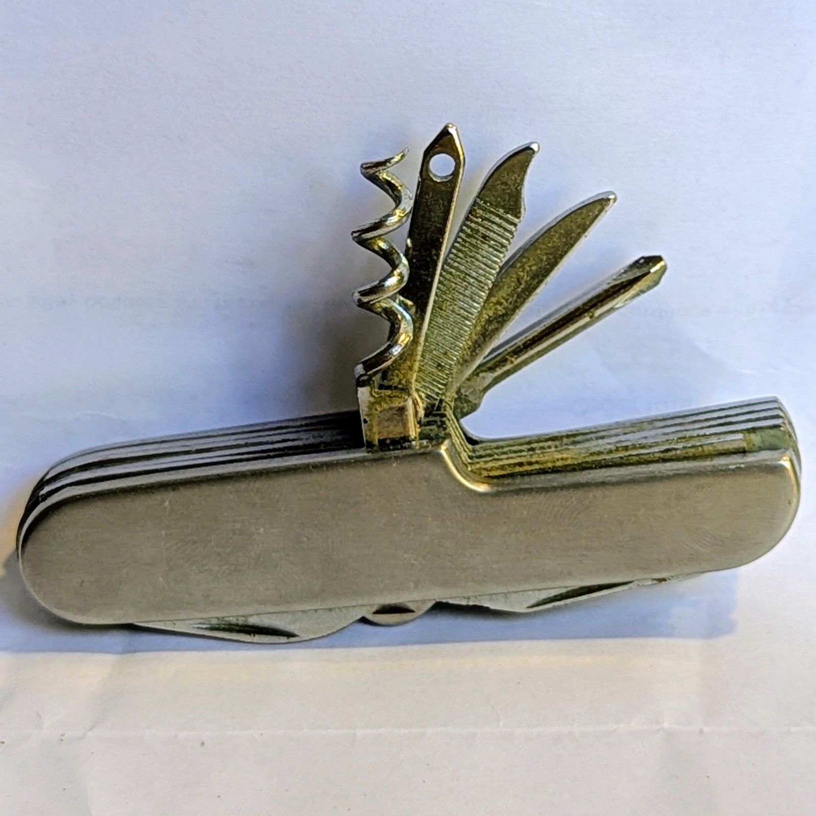 14-Function Multifunction Stainless Steel Pocket Knife with 11 Flip-out Tools