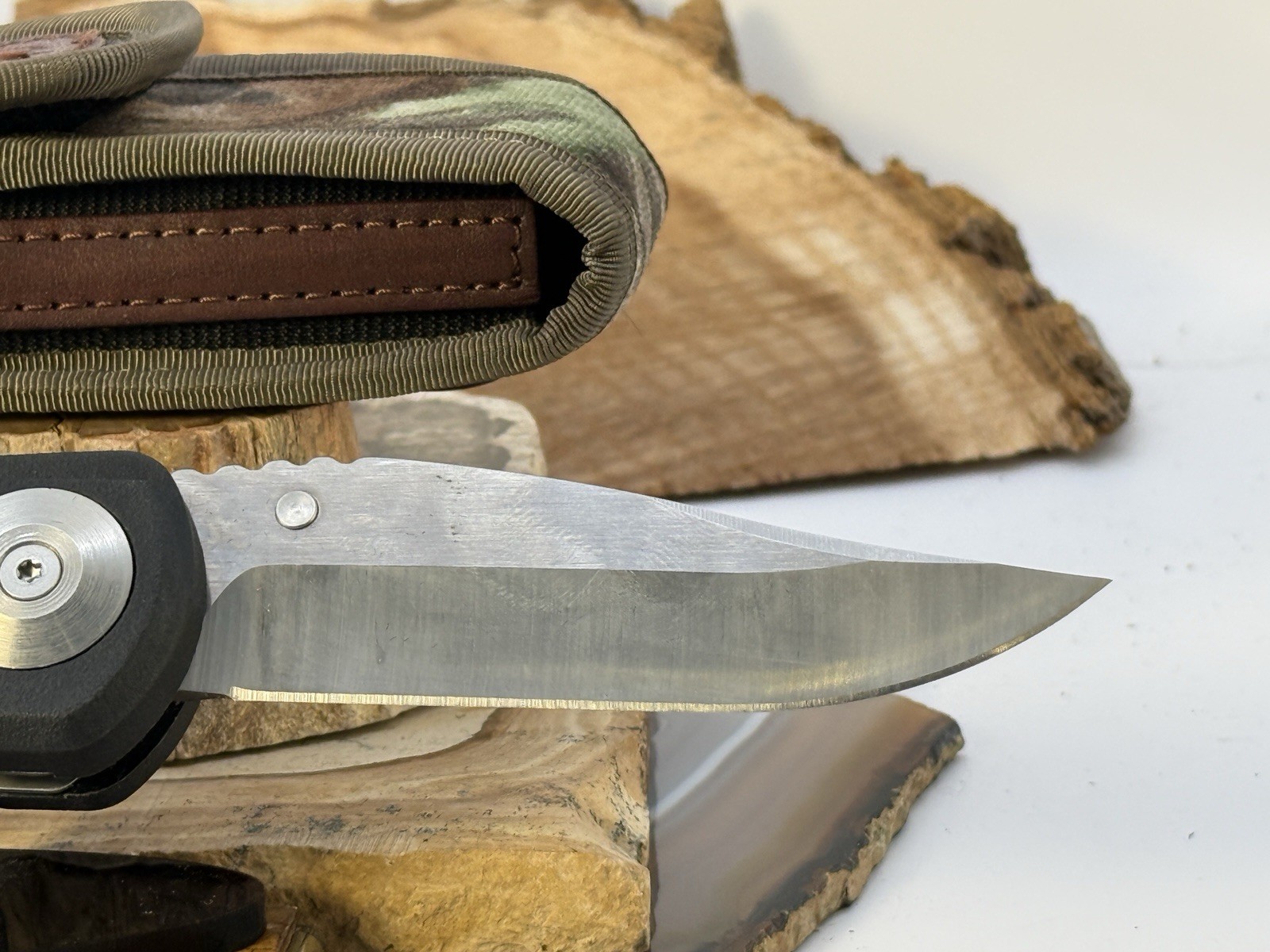 Vintage Leatherman Selway Tactical Knife with original Camo Leather Case–274.26