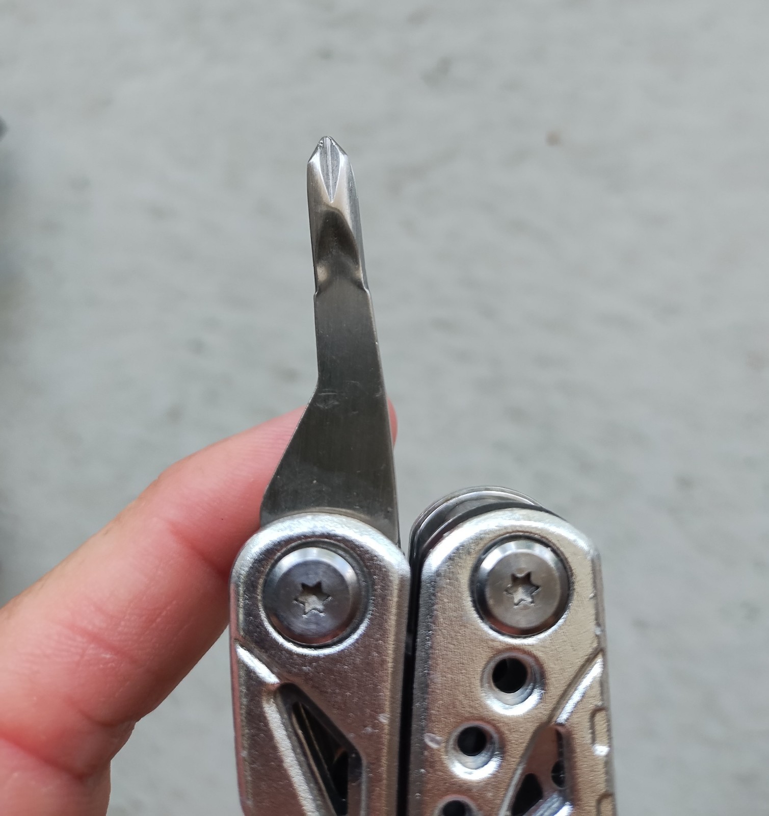 POHAKU BLACK & SILVER MULTI TOOL PLIERS KNIFE, SAW BLADE, FILE, ETC. LOT OF 2
