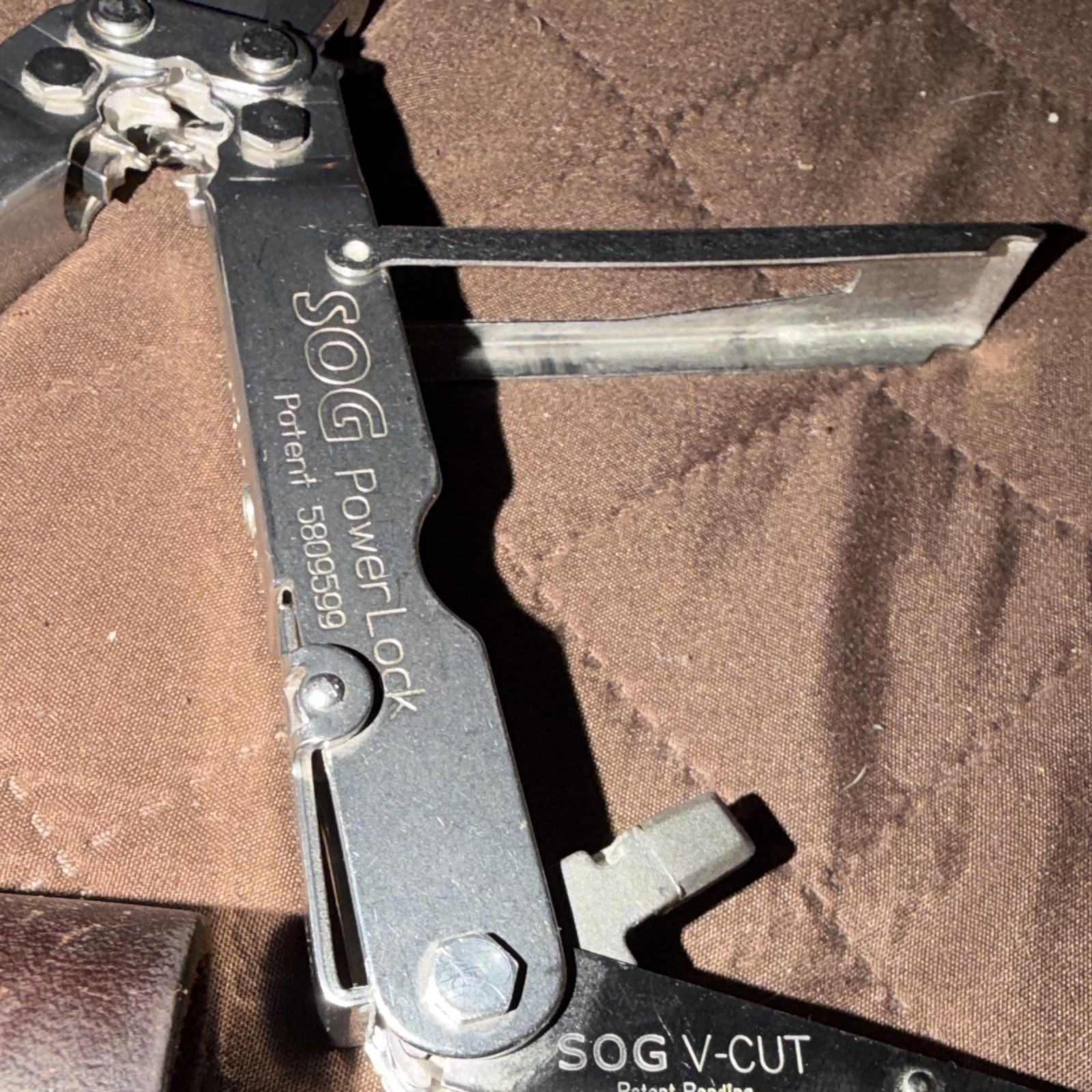 Vintage SOG PowerLock S60 18-Tool Stainless MultiTool w/ Leather Sheath 3″ Blade