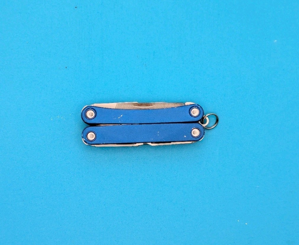 Leatherman SQUIRT PS4 Multi-Tool With Pliers Scissors Knife BLUE!