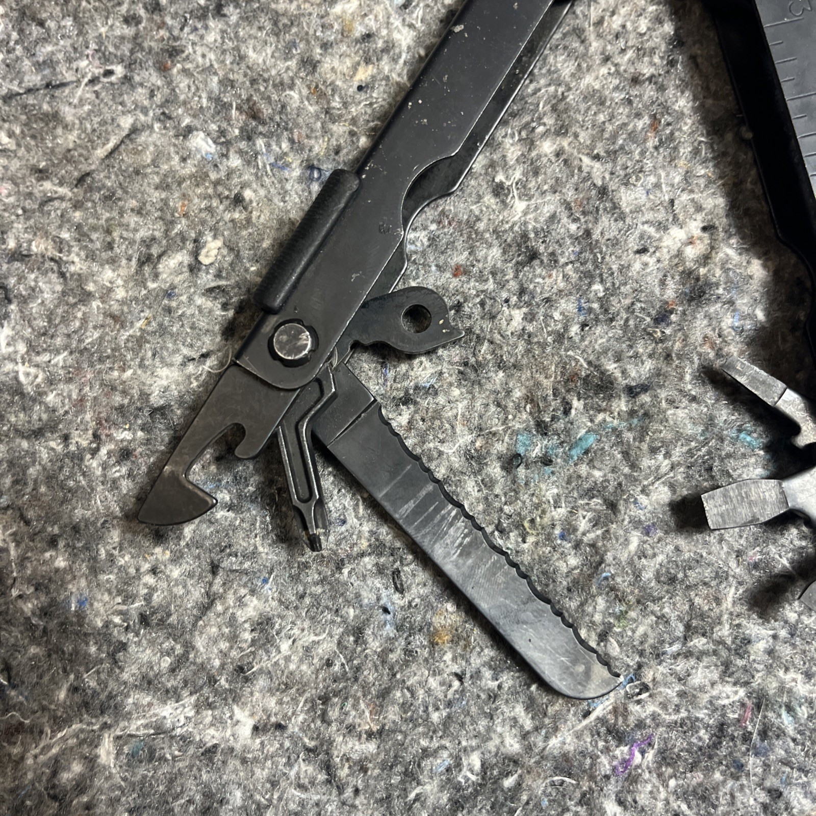 Gerber MP600 Multi-Tool Multi-Plier Needle Nose Black