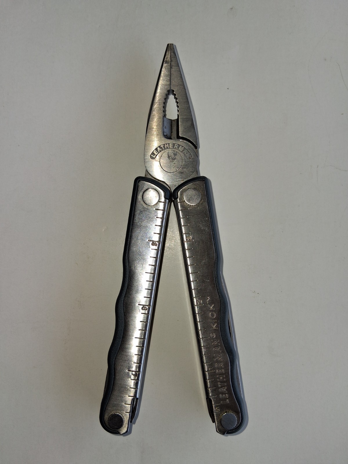 Leatherman Kick Multi-Tool USA Great shape W / Leather case