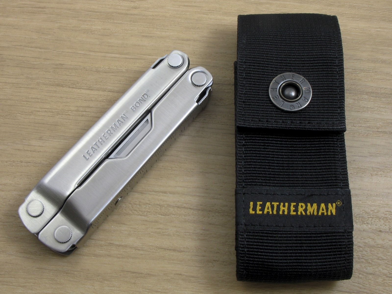 Leatherman Bond Multi-Tool, Sheepsfoot Knife, w/Sheath – “DRAPER” – Excellent
