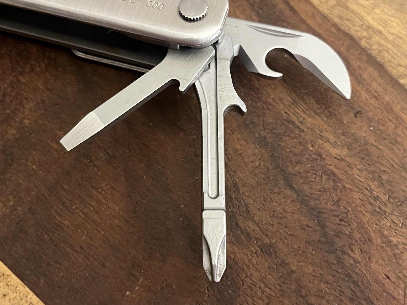 Leatherman Super Tool 300 Multitool SUPER NICE!! w/Sheath