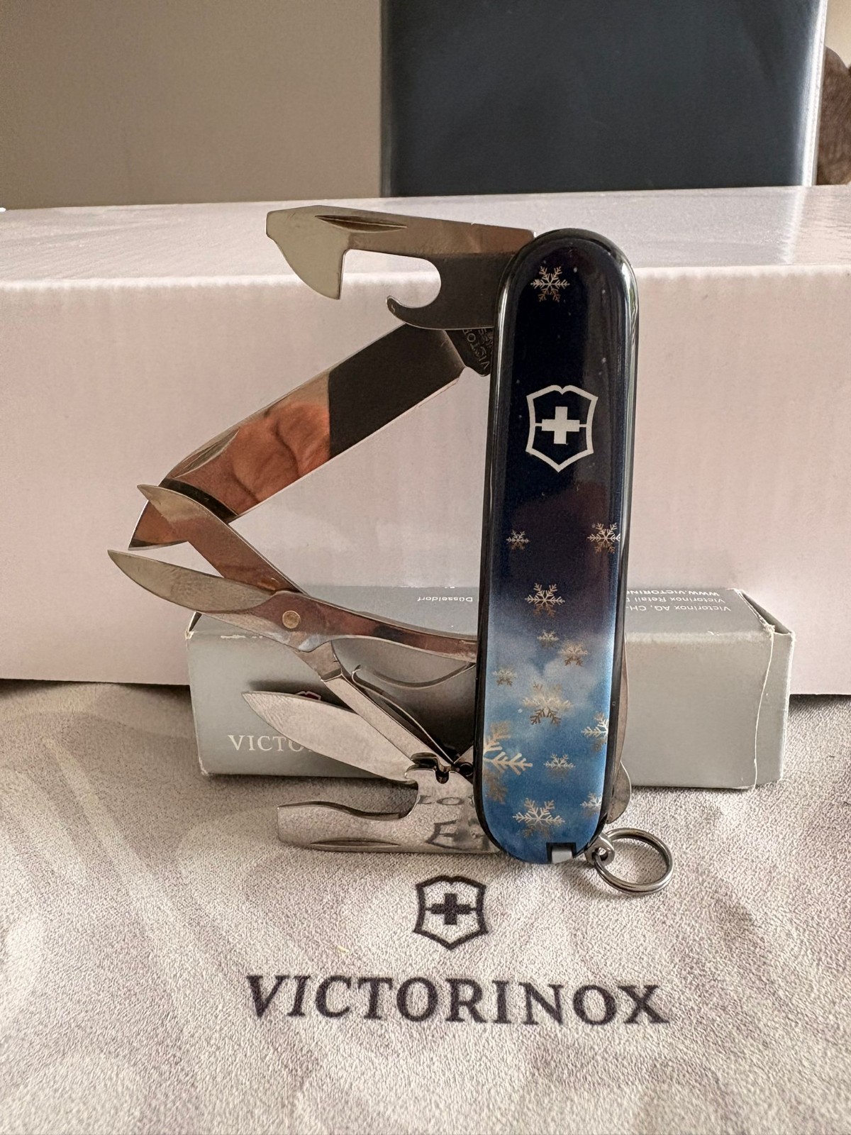 RARE Victorinox All you wish 2016 Christmas knife only 5000 made NIB
