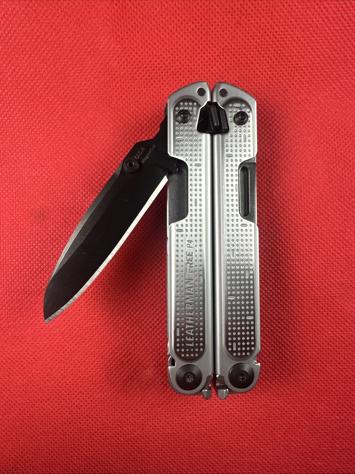 New Custom Black & Stainless Leatherman Free P4 w/ ARC Blade file Awl Mini bit!