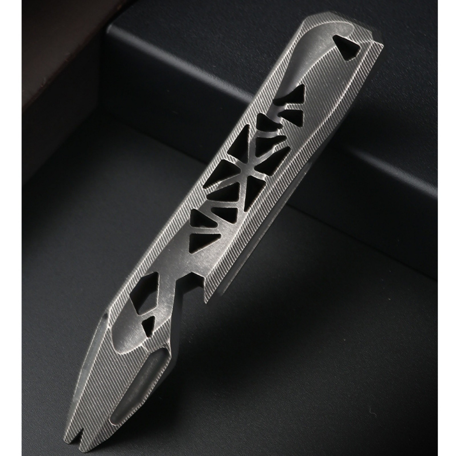 Titanium Alloy Outdoor EDC Mini Pry Bar Multi-Tool with Clip Portable