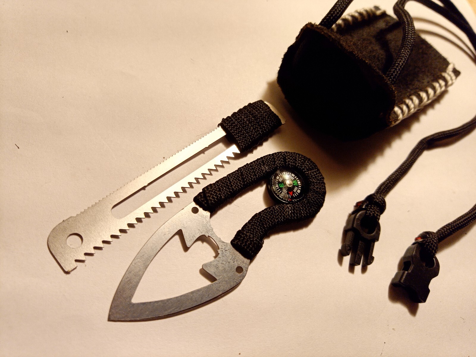 EDC Tools Minimalist Scavenger Necklace Pouch Mini Knife, Saw And Compass