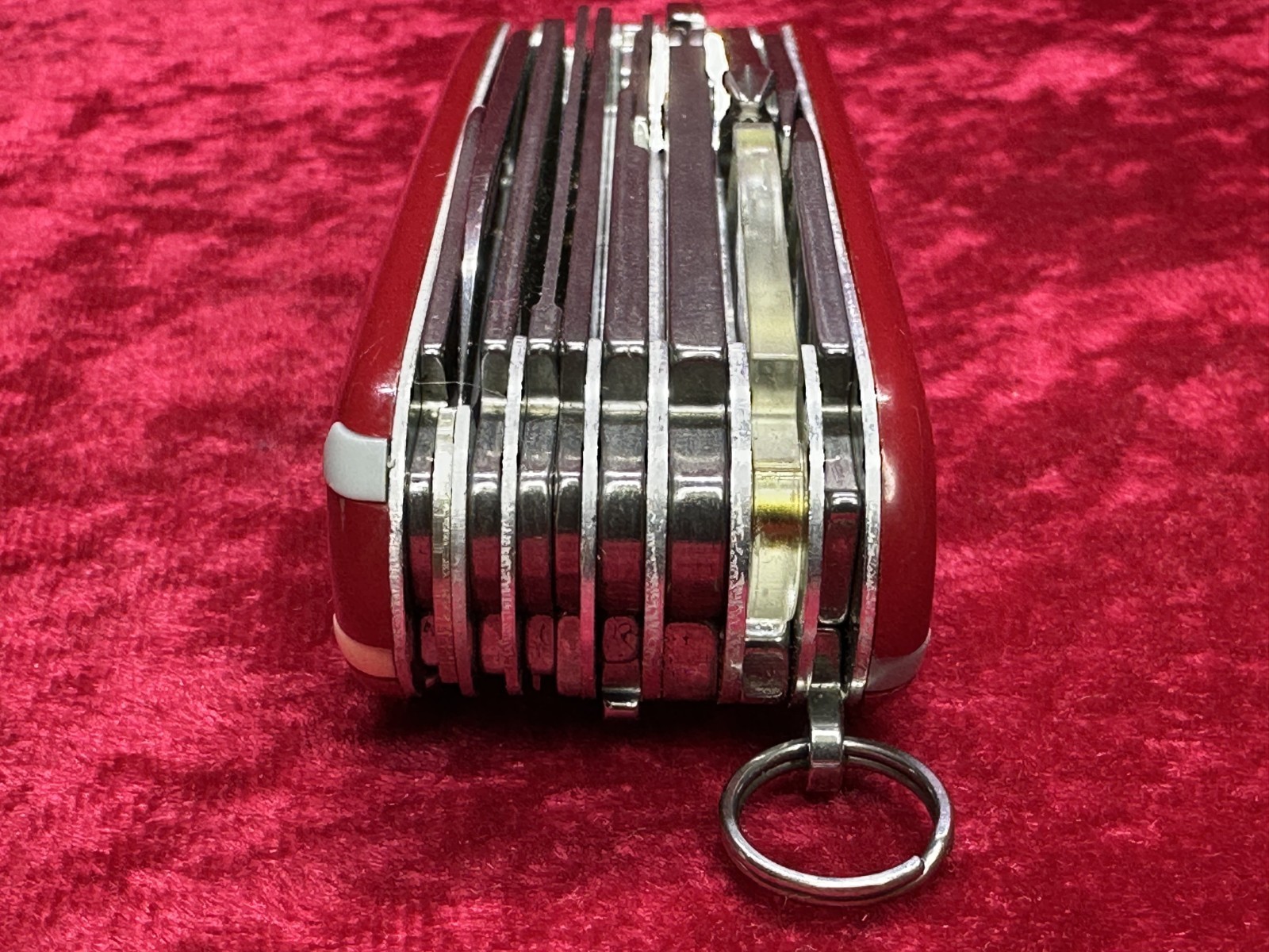 Victorinox SwissChamp Red Swiss Army Knife 91mm 33 Function 22 Tool 8 Layer(688)