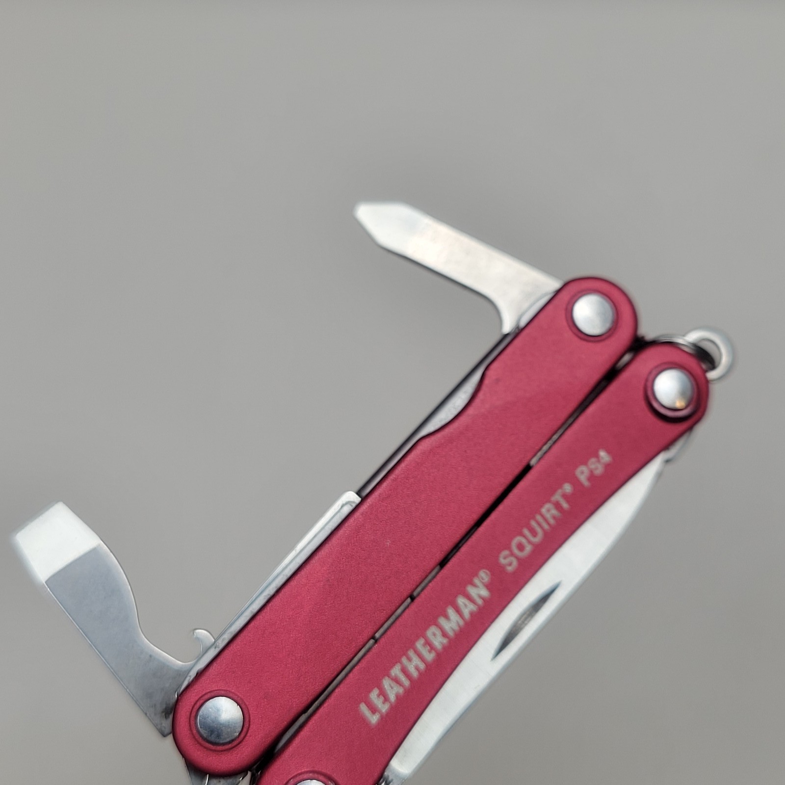 Leatherman Squirt PS4 Red Keychain Multi Tool Pliers Pocket Knife