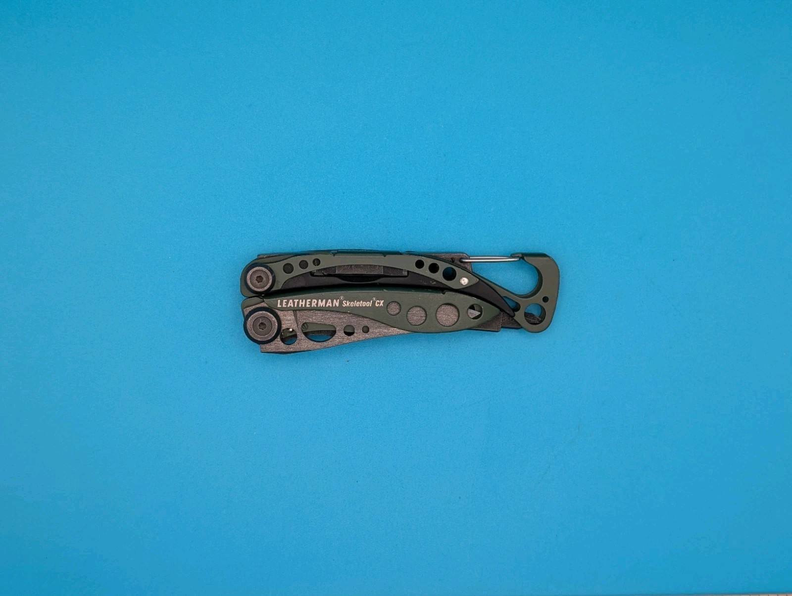 Leatherman Skeletool CX Multitool Plain Edge Knife! Green!