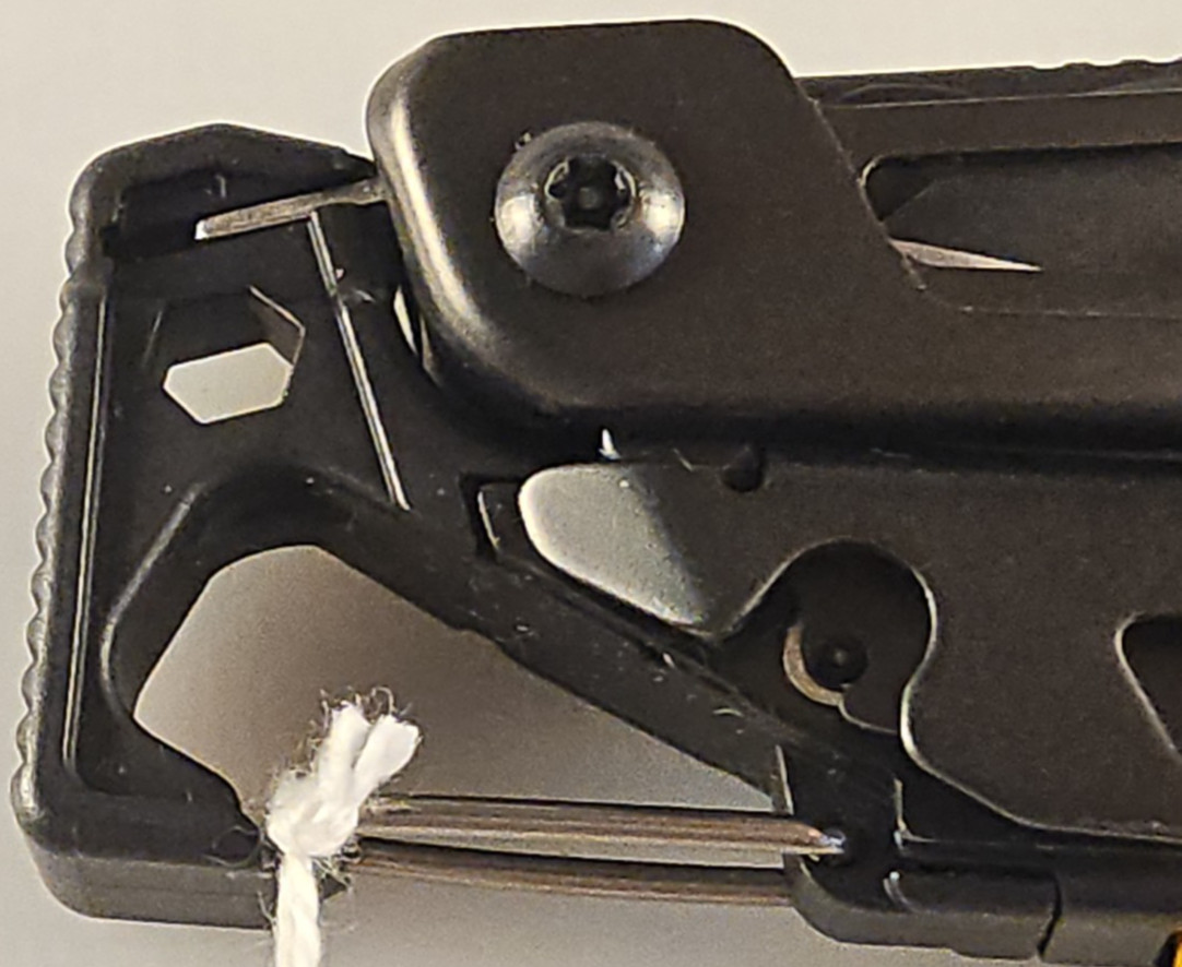 Leatherman Signal Black Multi Tool 19 in 1 Tools 06/23 + Exc. Cond. + FREE POST