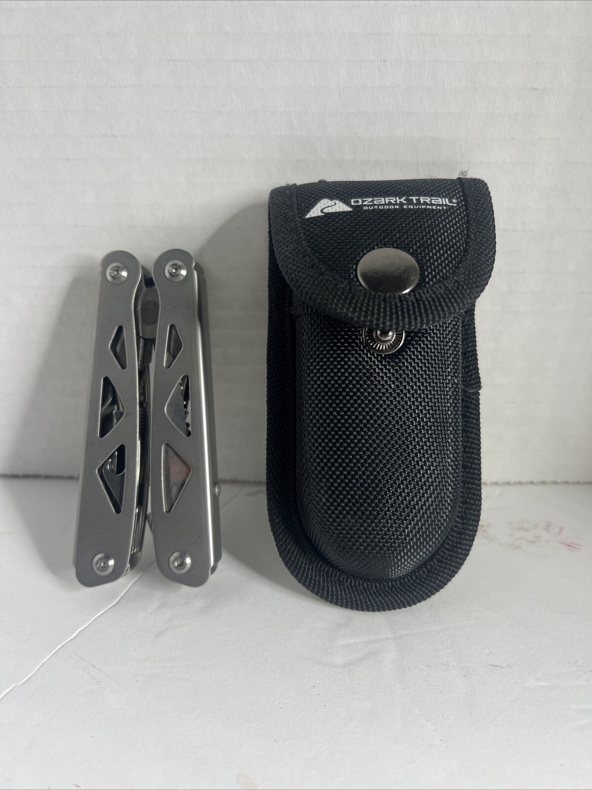 Ozark Trail 12 In 1 Multi-tool With Pouch Black 4-1/8”Closed VGUC READ
