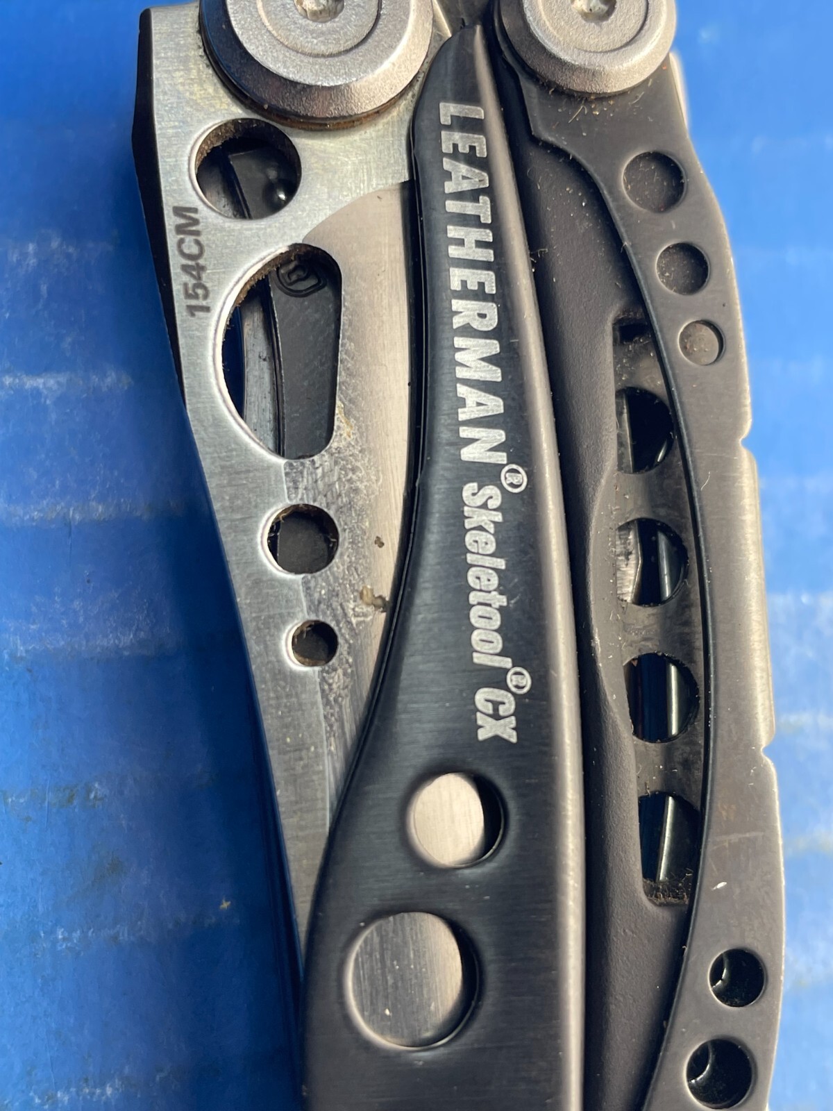 Leatherman Skeletool CX Multi-Tool Pliers Knife Bit Driver